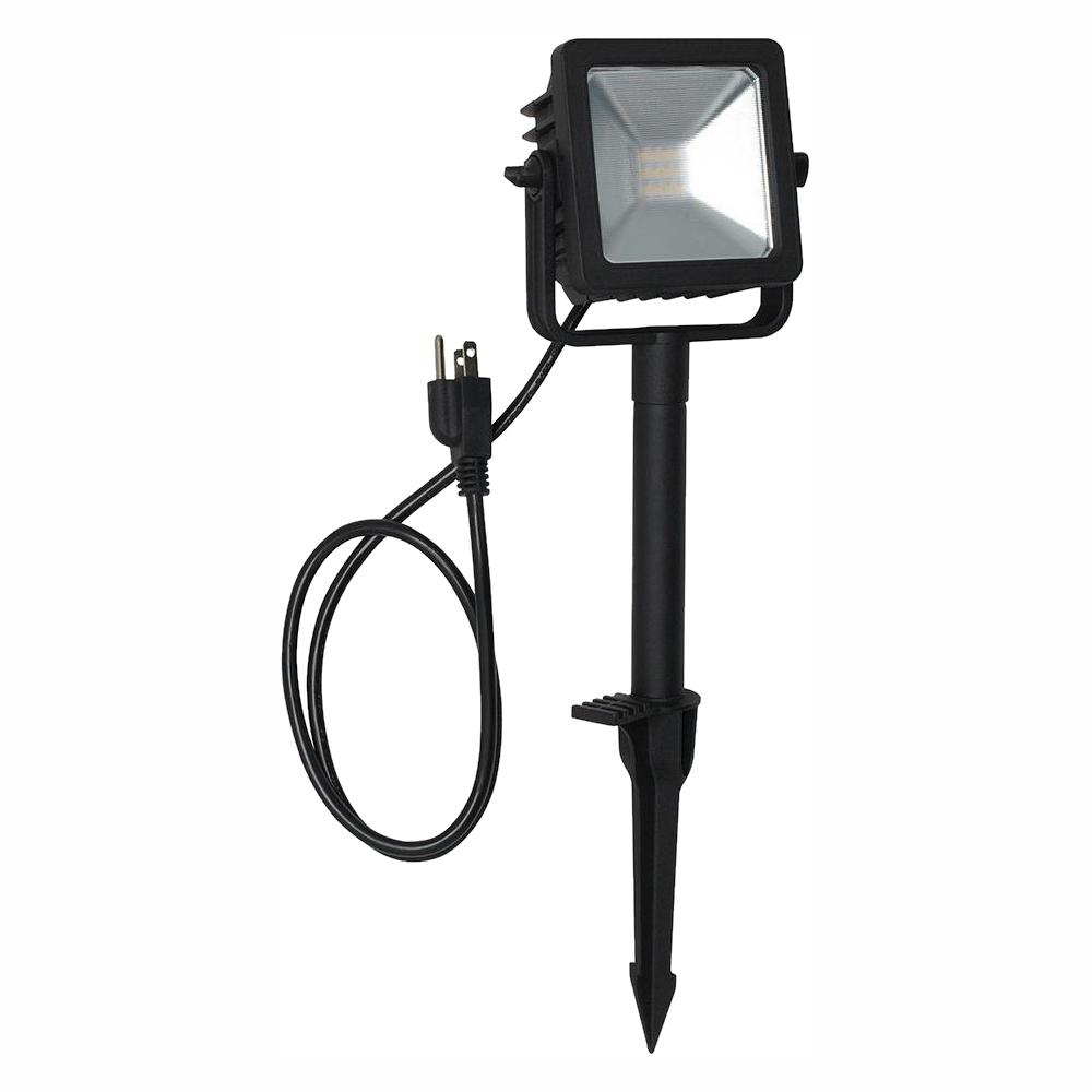 Line Voltage Black Outdoor Integrated LED Landscape Flood Light