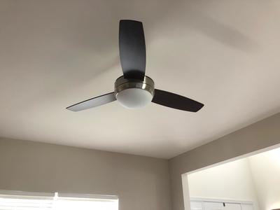 Harbor Breeze Beach Creek 44-in Brushed Nickel LED Indoor Ceiling Fan with Light Kit and Remote (3-Blade)