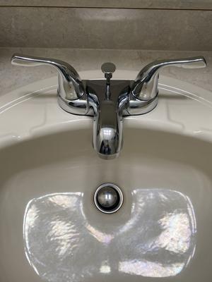 Project Source Chrome 2-Handle 4-in Centerset WaterSense Bathroom Sink Faucet with Drain